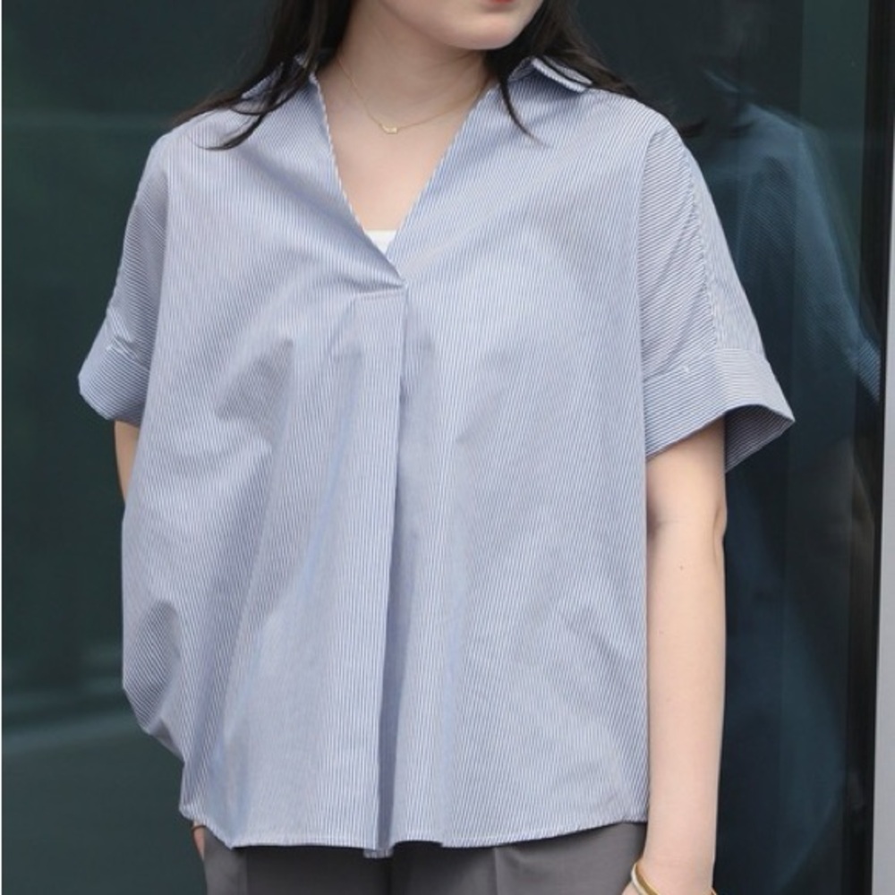 Beams Heart Blue & White Striped Pullover Button Back Shirt